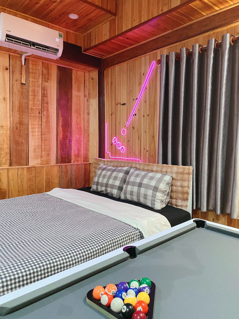 Iron Cue 4
